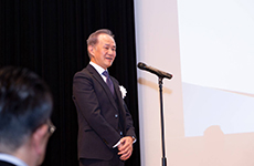 株式会社オービックビジネスコンサルタント日野和麻呂 部長